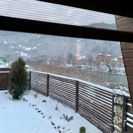 Holiday home Vip-domyk Rakhiv