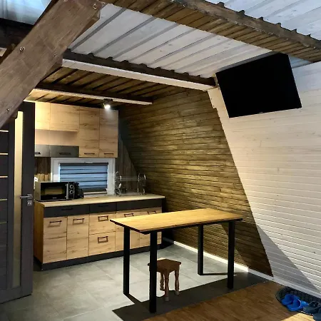 Holiday home Vip-domyk