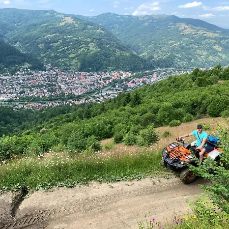 Vip-domyk Сasa de vacaciones Rakhiv